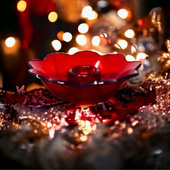 🍭 🎉HOST PICK 🎉 Ruby Red Floral 3 Footed Candle Holder Vintage Fenton - Picture 6 of 16
